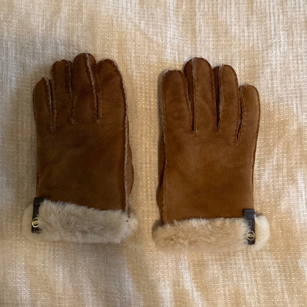 UGG ladies gloves